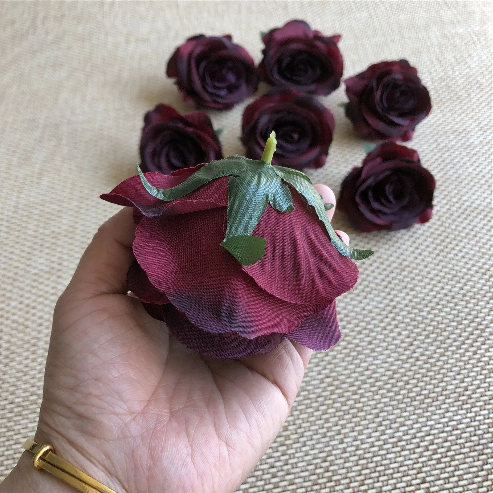 Burgundy Silk Roses Bulk Flowers 100pcs Wedding Floral Supplies