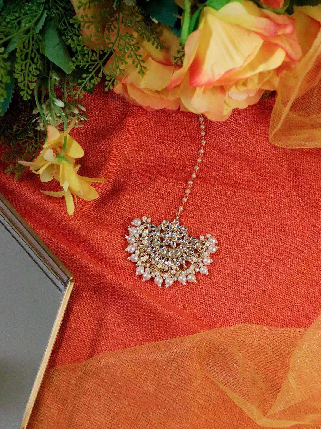 Chandbali Teeka