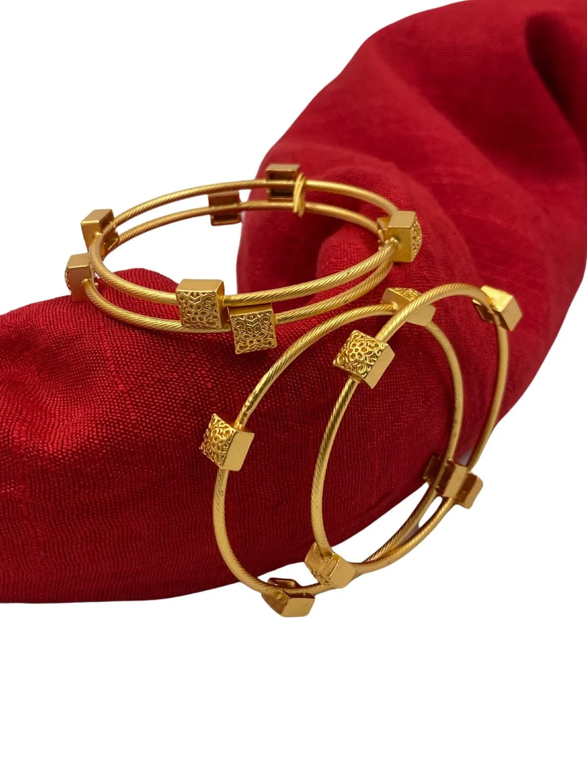 Gold Plated Simple Chudi Bangle Set Of 4 For Women By Gehna Shop