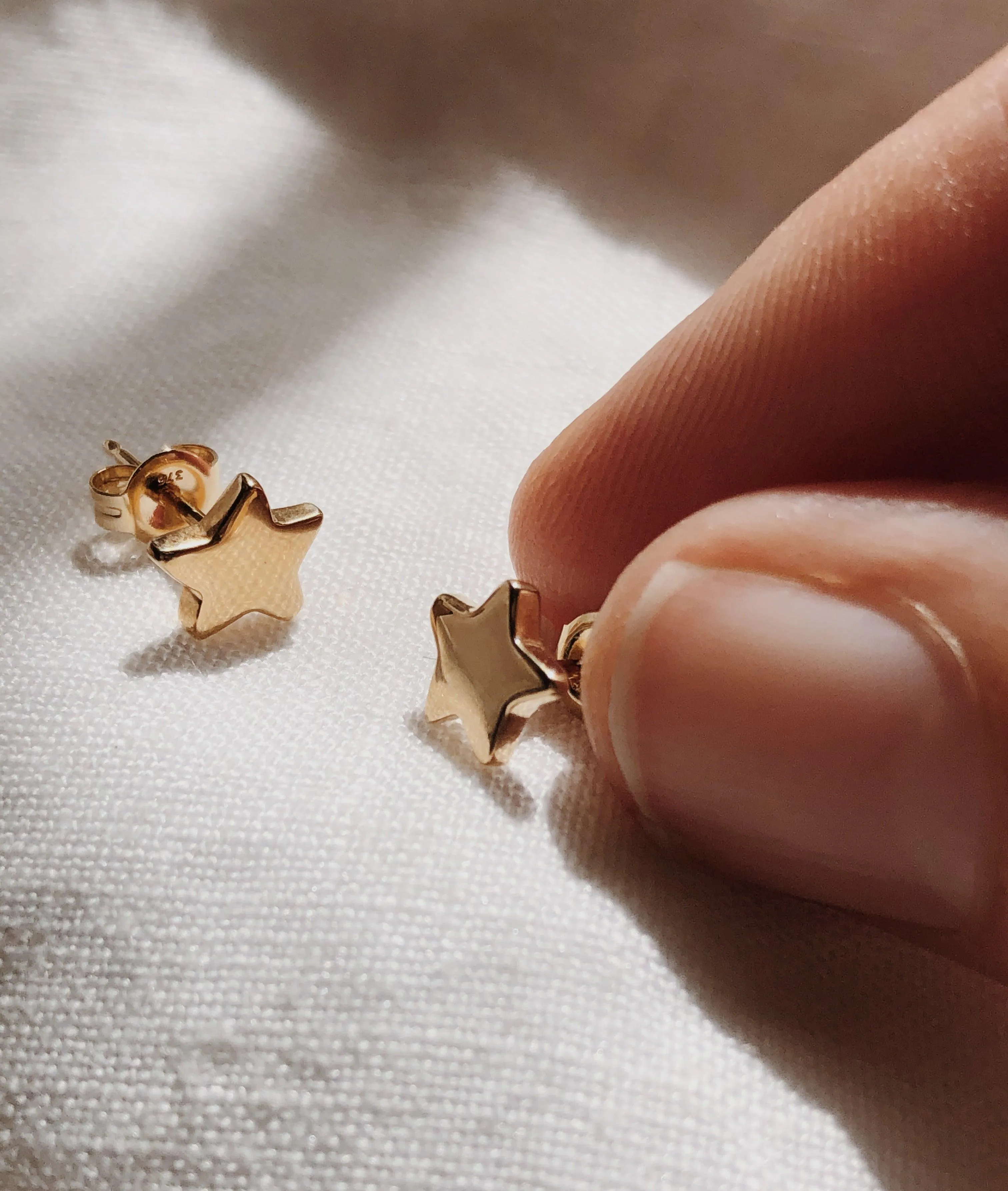 Tiny Star Stud earrings